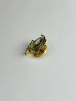 Golden Vintage Style Zircon-Embedded Brooch
