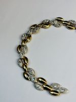 Gold and White Contrast Zircon-Embedded Oval Link Necklace