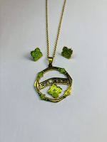 Gold-Toned Clover Pattern Jewelry Set (Necklace + Earrings) - Image 4