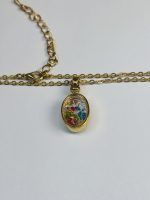 Gold-Toned Oval Pendant Necklace with Colorful Inlay - Image 4